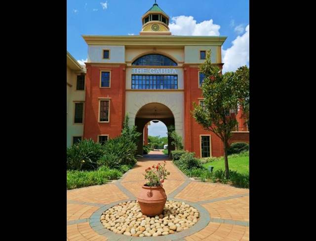 934M² OFFICE TO LET IN BRYANSTON